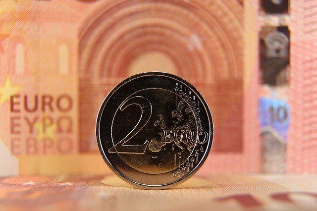 Vreckové ako nástroj k výučbe finančnej gramotnosti už od detstva, kedy ešte omyly nebývajú fatálne